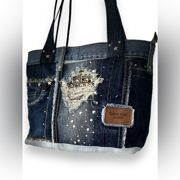 Denim patchwork shoulder bag upcycled jeans boho bag - Picture 4 of 16